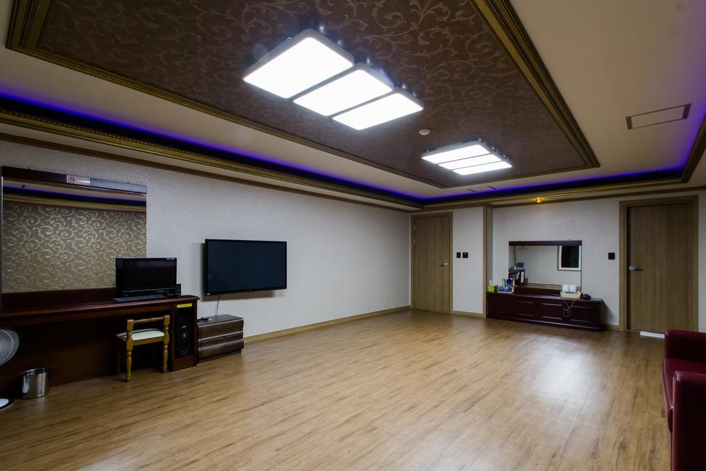 Guangju Hotel Banana Kvangdzsu Kültér fotó