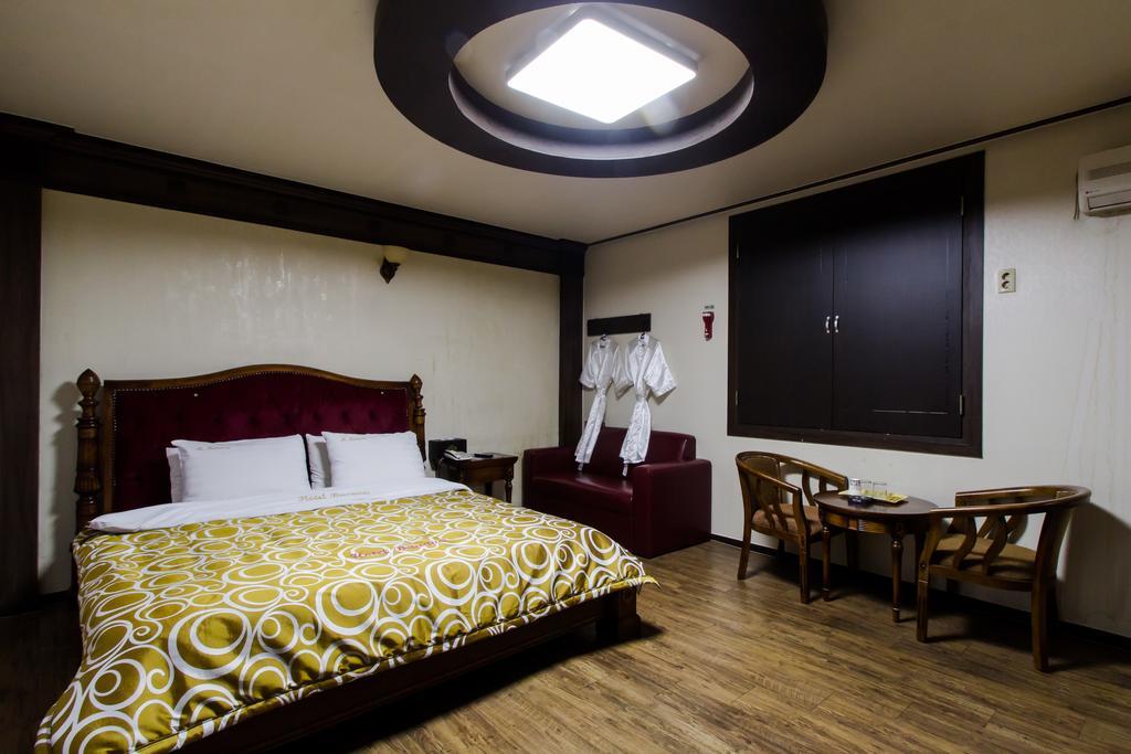 Guangju Hotel Banana Kvangdzsu Kültér fotó