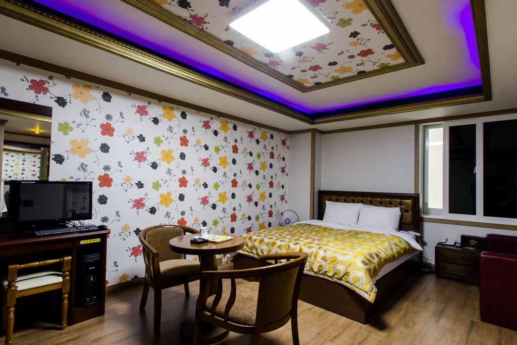 Guangju Hotel Banana Kvangdzsu Kültér fotó