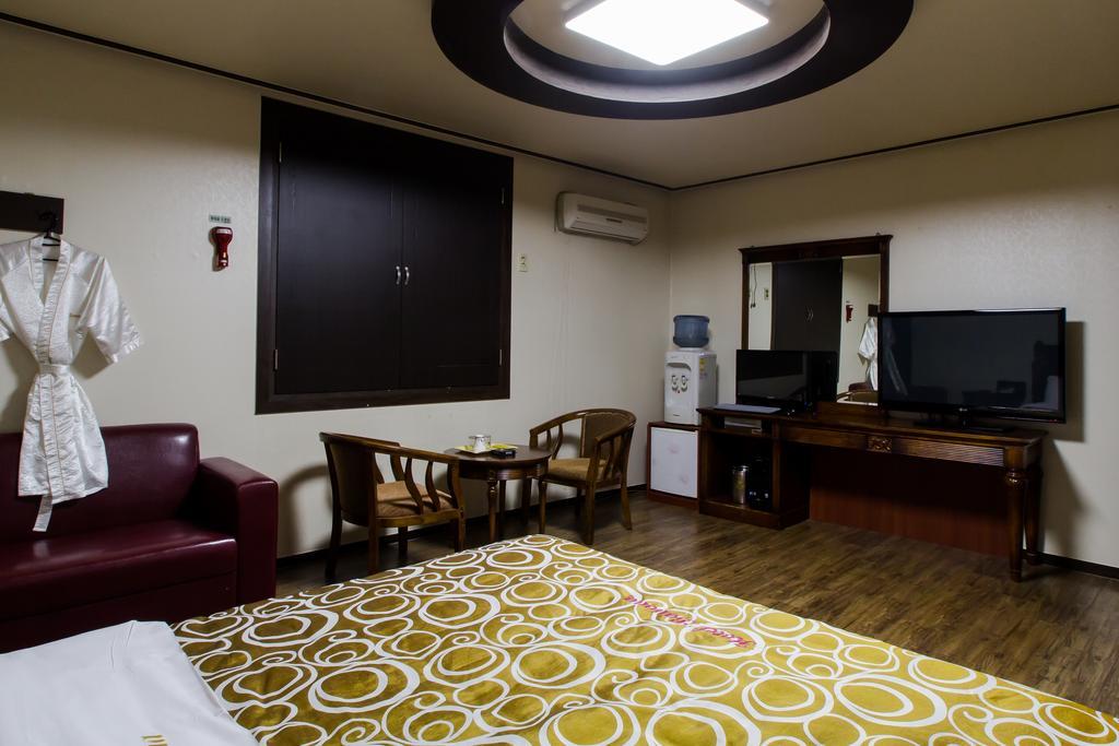 Guangju Hotel Banana Kvangdzsu Kültér fotó